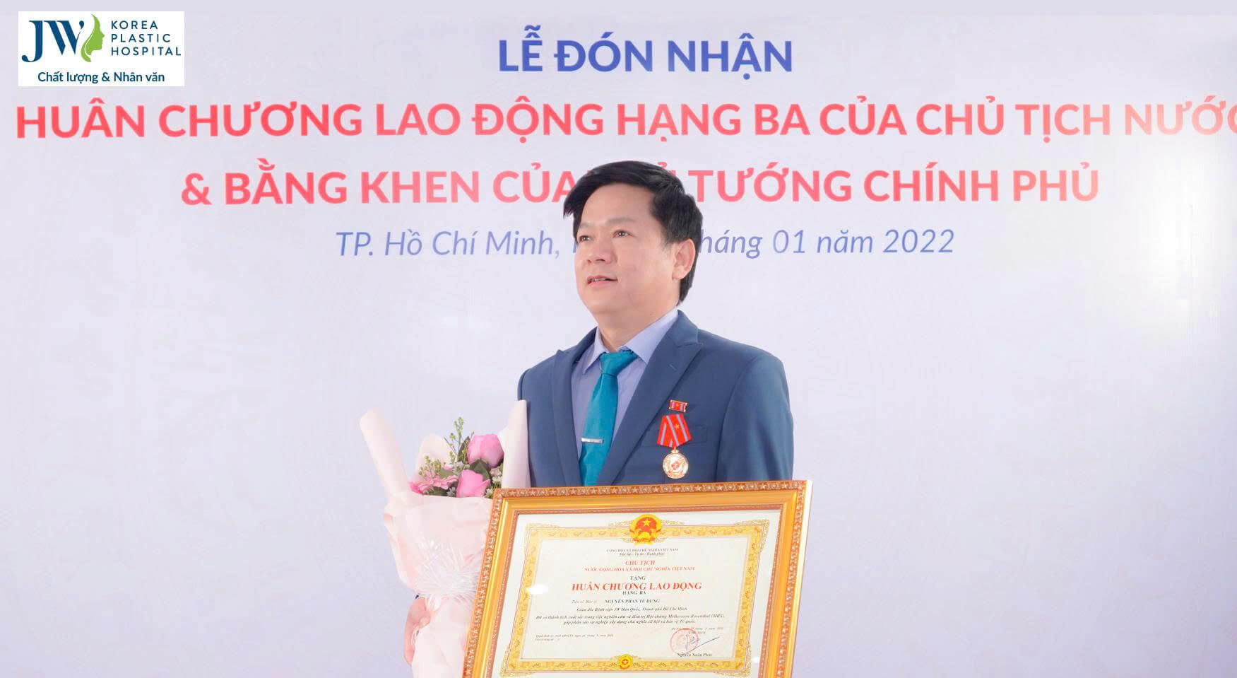 bac si tu dung