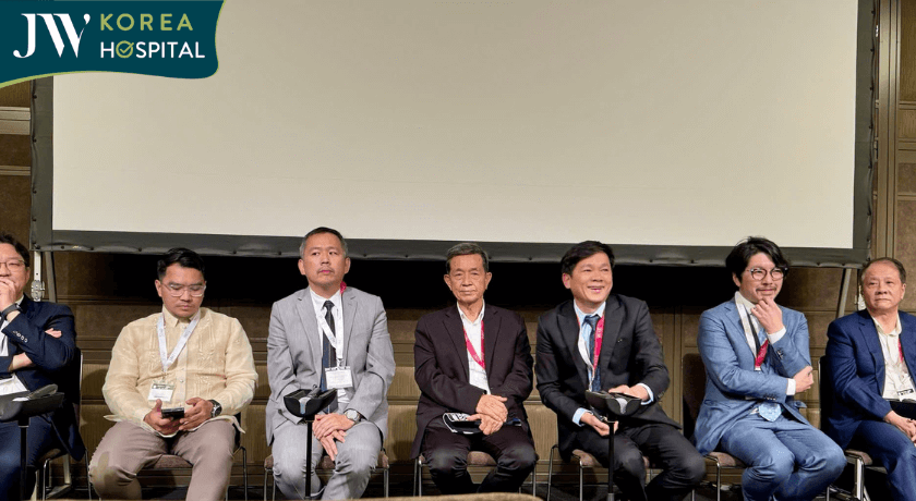 bác sĩ tú dung cùng các chuyên gia báo cáo trong hội nghị