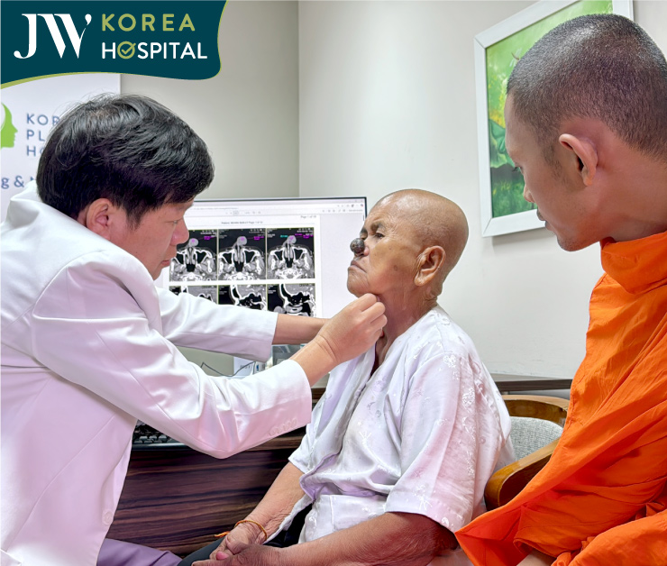 bác sĩ tú dung thăm khám