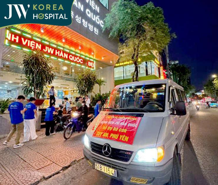 chuyến xe cứu trợ chuẩn bị đi phú yên