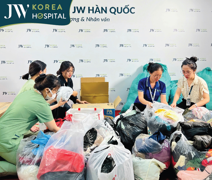 mọi người phân loại đồ