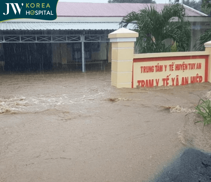 phú yên ngập nặng trong lũ