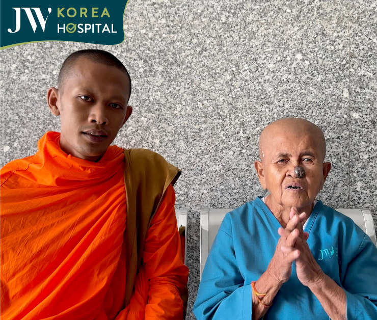 sư bà khơ me đến gặp bác sĩ