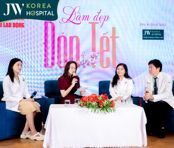 bác sĩ tú dung tại talkshow làm đẹp đón tết của báo người lao động
