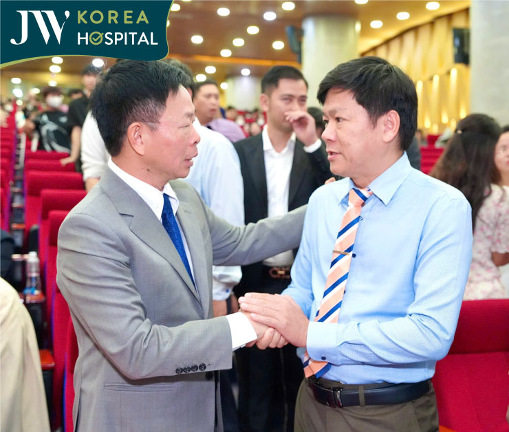 ts.bs nguyễn phan tú dung dung và ông phùng công sưởng