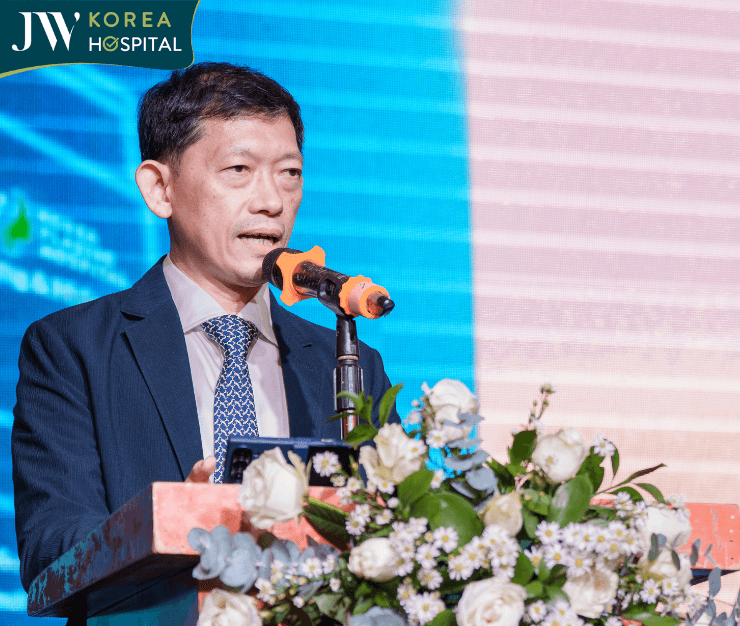 ts.bs duong huy lương phát biểu tại buổi lễ chuyển giao của mô hình hoạt động của bệnh viện jw1