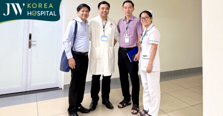 Bác sĩ Tú Dung: Từ “Trường nghề” Bệnh viện 115 đến hành trình kiến tạo JW