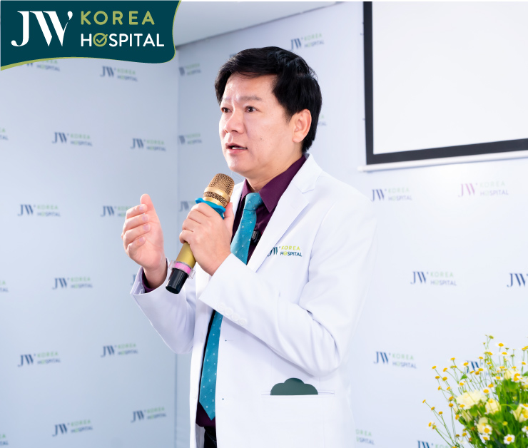 bác sĩ tú dung chia sẻ cảm xúc trong ngày kỷ niệm thầy thuốc Việt Nam