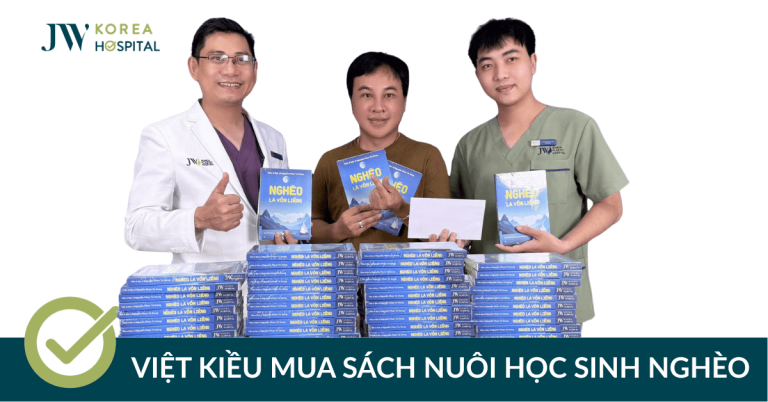 Việt kiều Mỹ mua 200 cuốn sách Nghèo là vốn liếng nuôi học sinh đến trường
