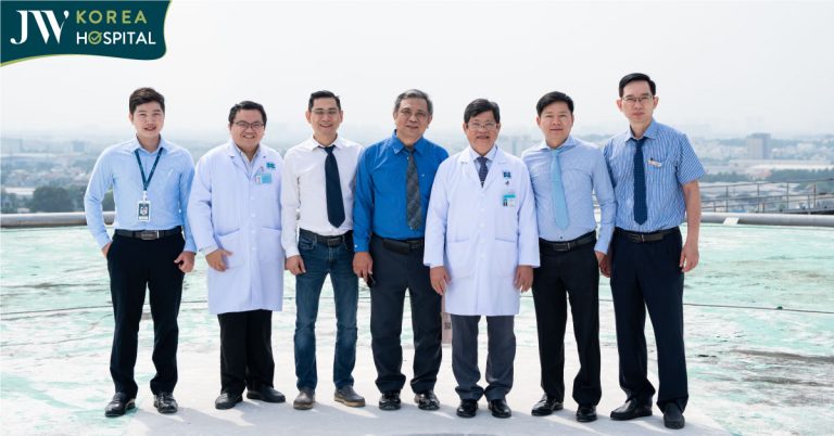 Bác sĩ Tú Dung đi xa hơn trong Y Khoa để Cứu Người