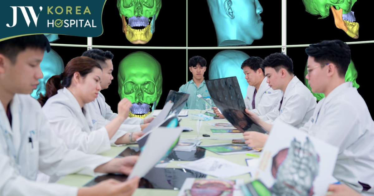 Bác sĩ Tú Dung chỉ huy ca phẫu thuật hàm mặt “2 lần” cho Soda Camp